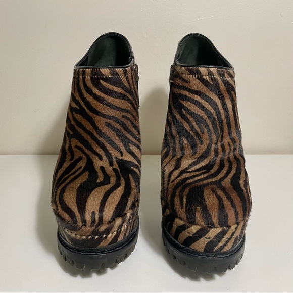 Alaïa Ponyhair Zebra Platform Booties - Picture 3 of 9